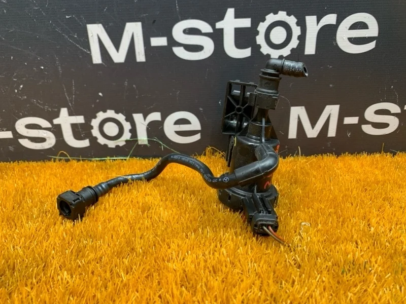 Клапан вентиляции топливного бака Mercedes-Benz C-Class 2015 A0014760532 W205 274.920