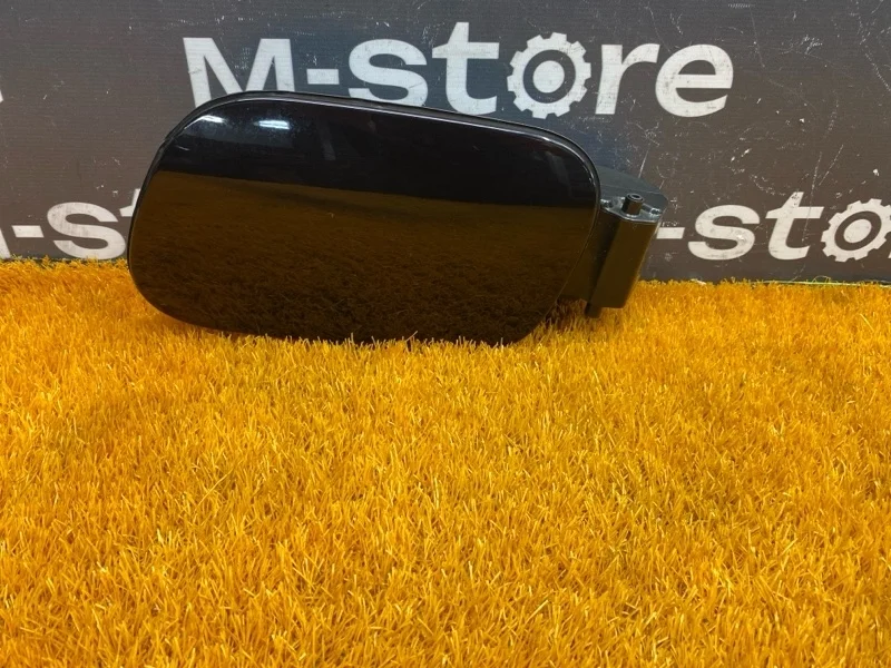 Лючок бензобака Volkswagen Touareg 2011 7P6809857 7P CGRA