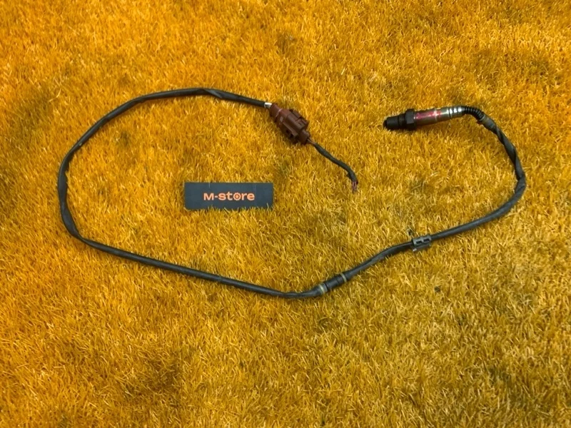 Датчик кислорода Volkswagen Jetta 2006 06F906262E 1K BVY, левый