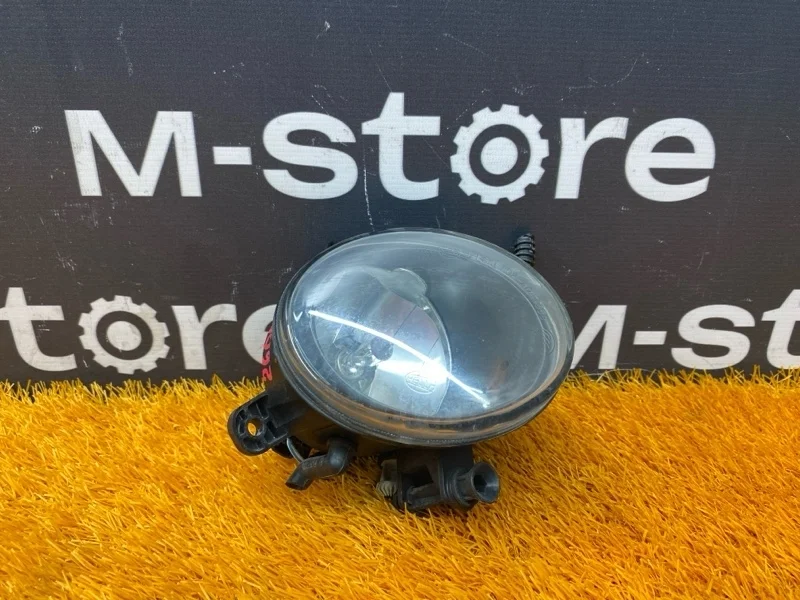 Фара противотуманная Audi Q5 2013 8T0941700B 8R CNCD, правая