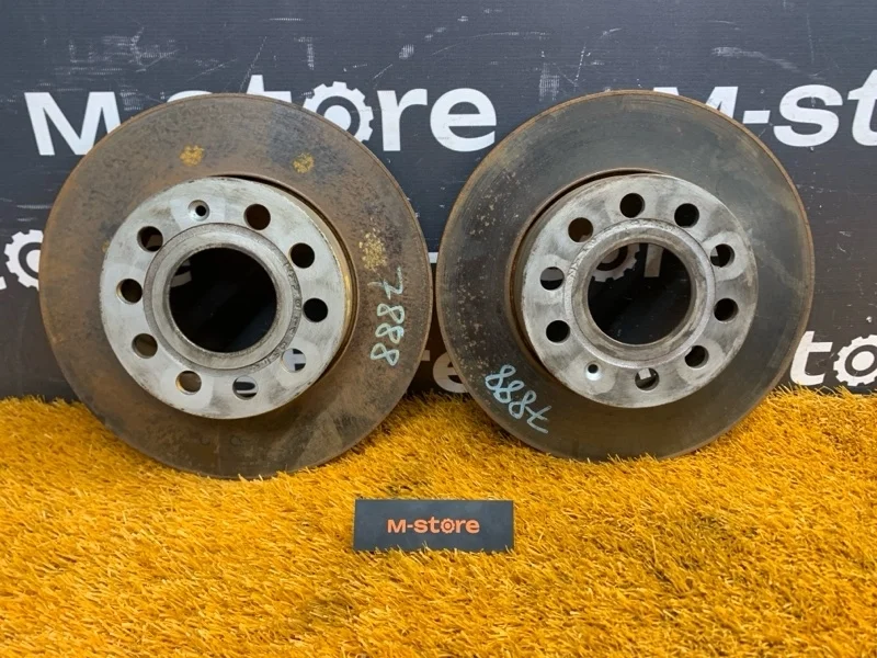 Диск тормозной Volkswagen Jetta 2006 1K0615601AC 1K BVY, задний