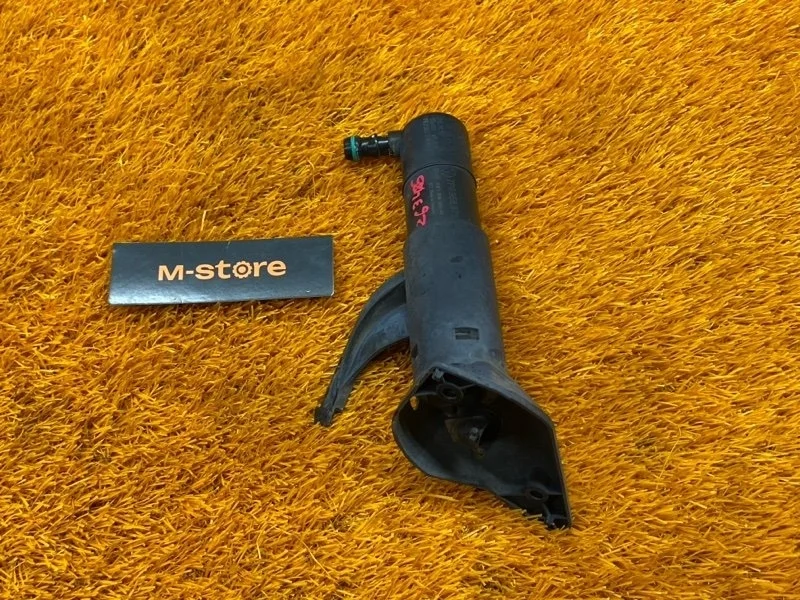 Форсунка омывателя фары Volkswagen Touareg 2010 7P6955979 7P CGRA, левая