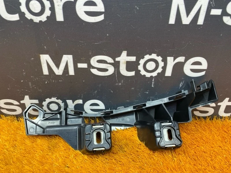 Крепление бампера Mercedes-Benz C-Class 2014 A2058850365 W205 274.920, заднее левое