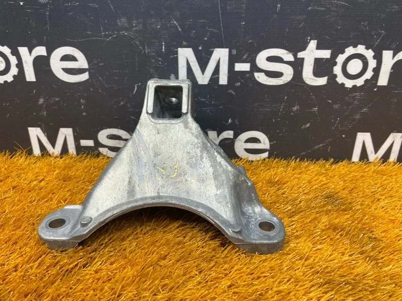 Кронштейн подушки двигателя Bmw 7-Series 2013 22116781228 F01 N55B30A, правый