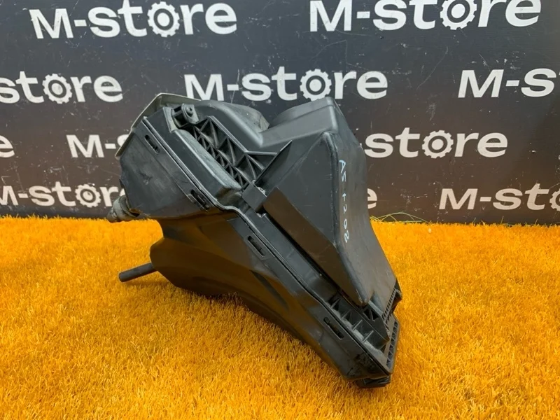 Корпус воздушного фильтра Audi A5 2010 8R0133837E 8T CDN