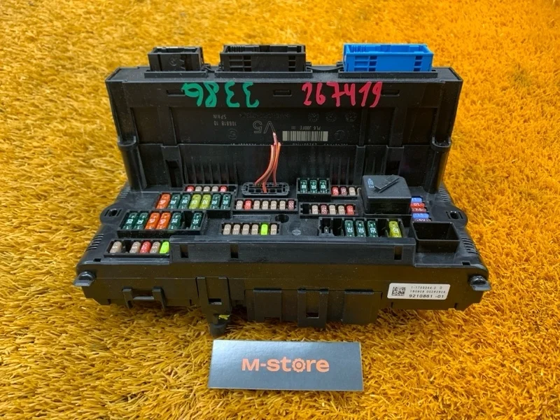 Блок предохранителей Bmw 7-Series 2009 9210861 F01 N63B44A