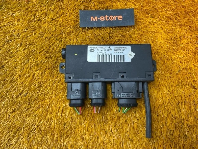 Блок управления вакуумного насоса Mercedes-Benz C-Class 2001 A0295450632 W203 111.951