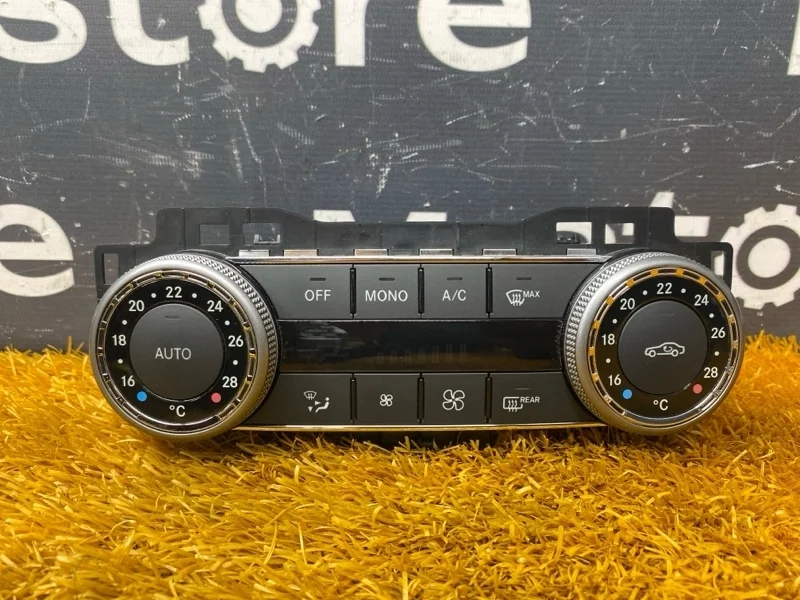 Блок управления климат-контролем Mercedes-Benz Glk-Class 2010 A2049009104 X204 272.948