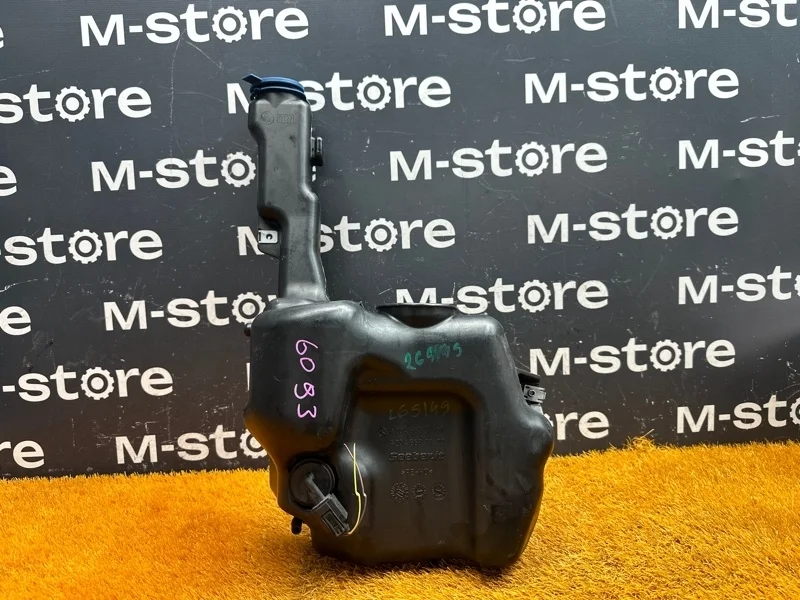 Бачок омывателя Mercedes-Benz C-Class 2008 A2048600760 W204 271.950