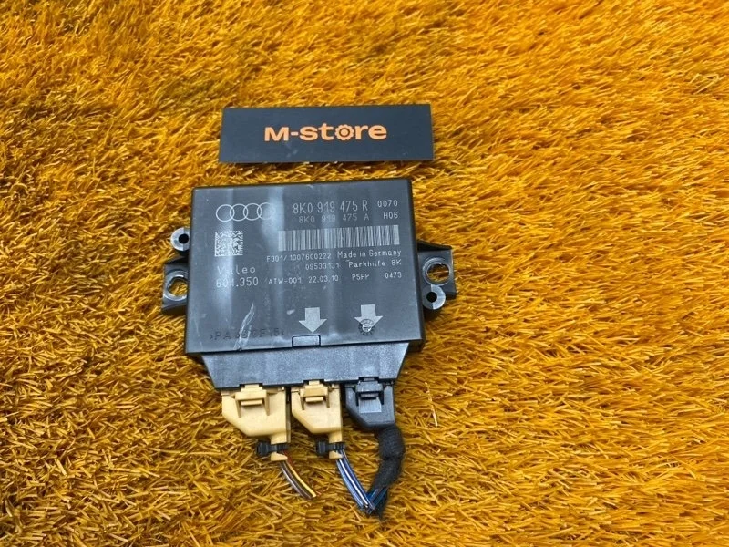 Блок управления парктроником Audi Q5 2010 8K0919475R 8R CAL