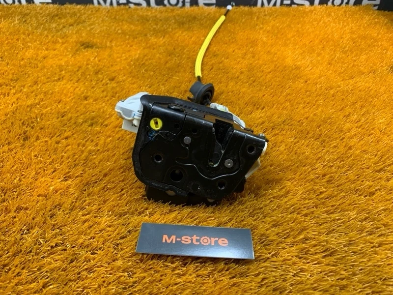 Замок двери Audi A6 2006 4F0839015 C6/4F BDW, задний левый