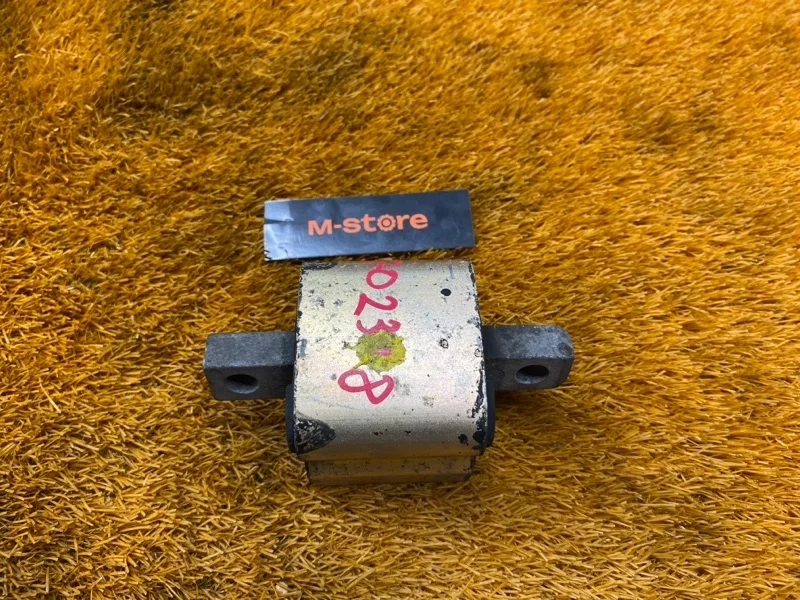 Подушка кпп Mercedes-Benz C-Class 2001 A2202400218 W203 111.951