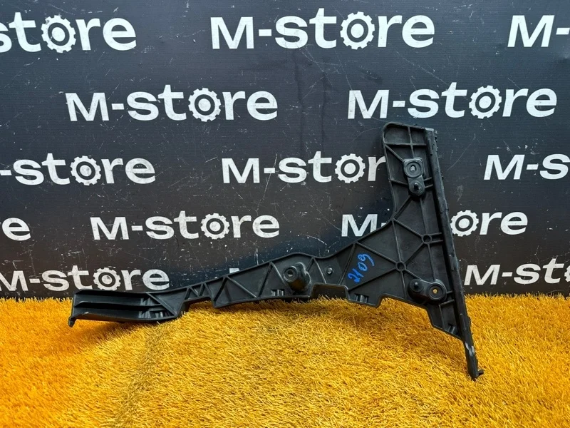 Крепление бампера Audi Q5 2011 8R0807453C 8R CDN, заднее левое