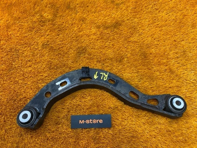 Рычаг подвески верхний Audi A6 2006 4F0505323K C6/4F BDW, задний левый