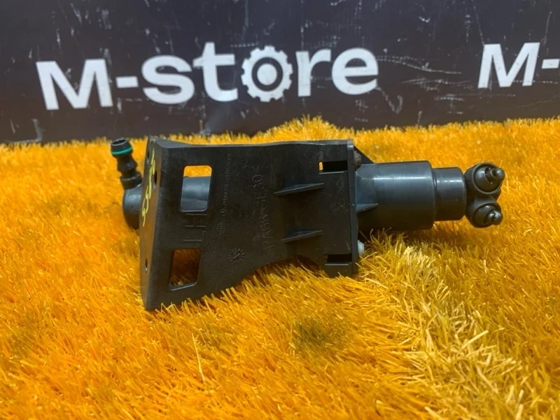 Форсунка омывателя фары Mercedes-Benz M-Class 2011 A1648600647 W164 272.967, правая