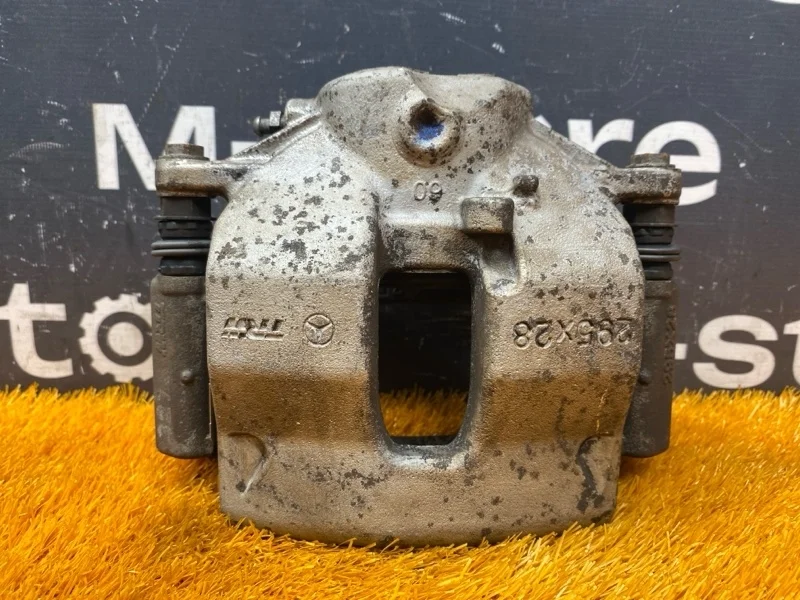 Суппорт Mercedes-Benz C-Class 2008 A2044212381 W204 271.950, передний левый