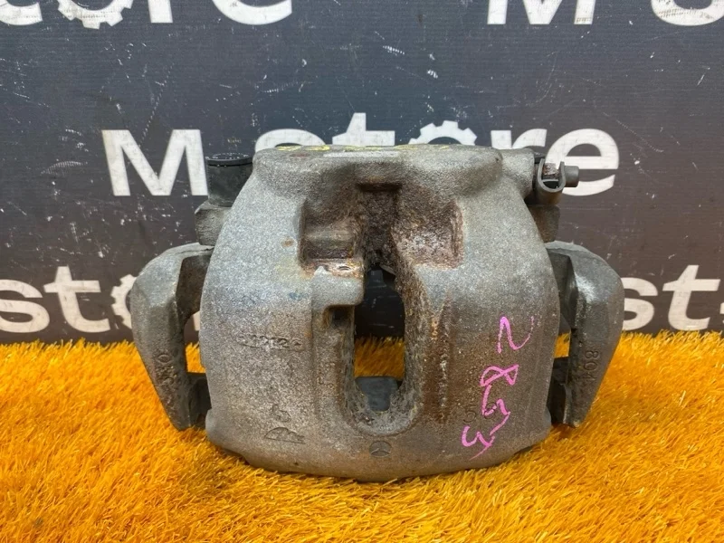 Суппорт Mercedes-Benz M-Class 2011 A1644202483 W164 272.967, передний правый