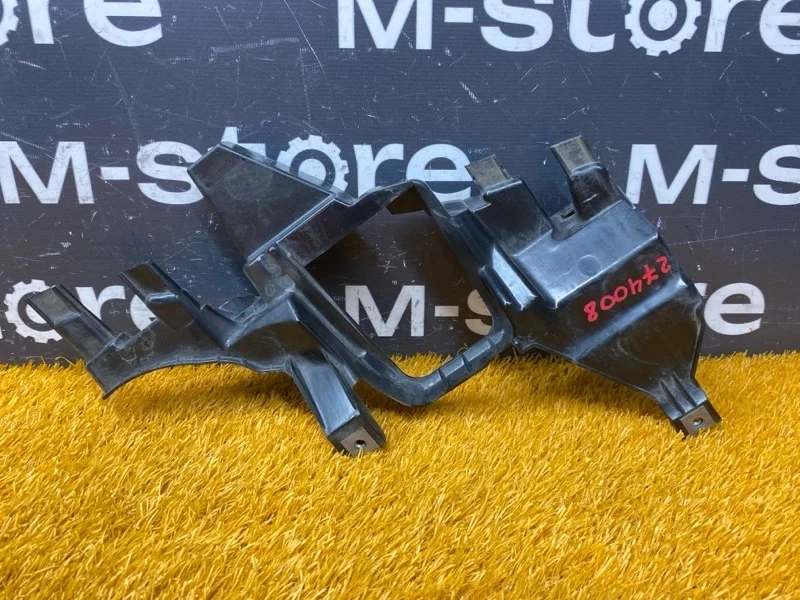 Кронштейн фары Bmw 7-Series 2007 63117162090 E65 N62B48B, правый