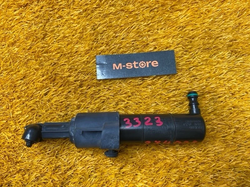 Форсунка омывателя фары Mercedes-Benz E-Class 2010 A2128600147 W212 642.850, левая