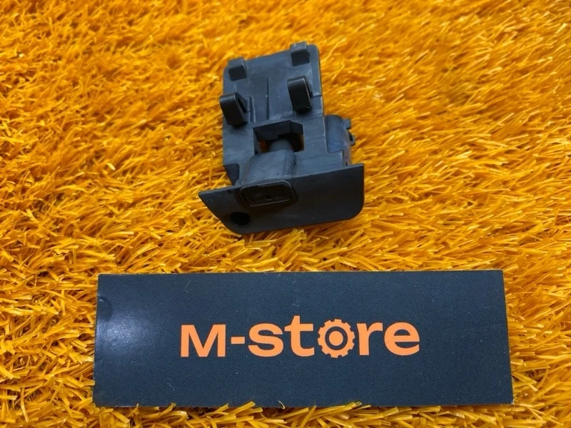 Форсунка омывателя Bmw X5 2008 61667161469 E70 N52B30A