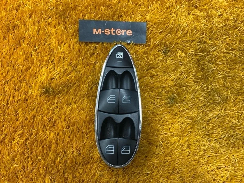 Блок управления стеклоподъемниками Mercedes-Benz E-Class 2008 A2118213679 W211 272.943, передний правый