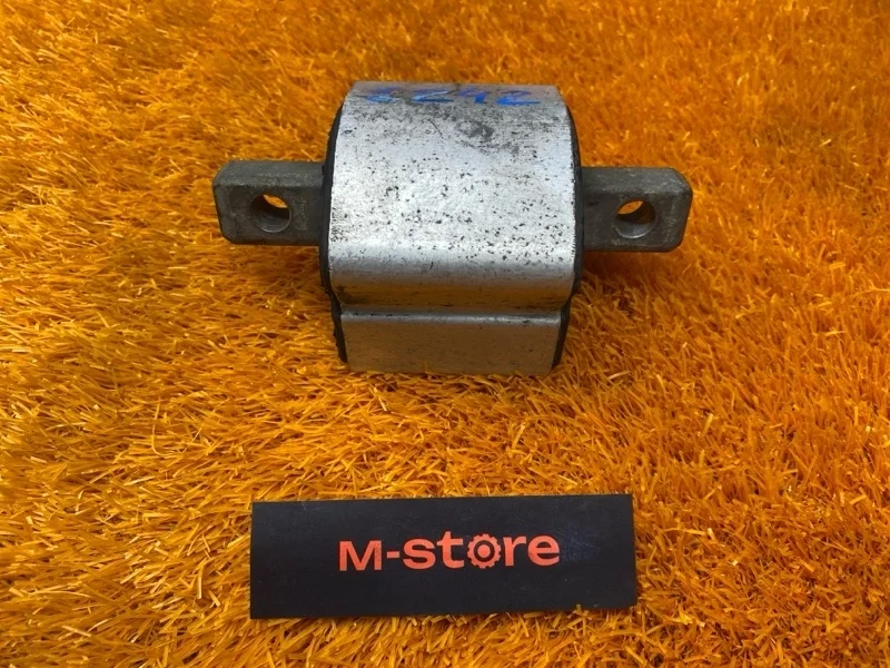 Подушка кпп Mercedes-Benz E-Class 2008 A2122400418 W211 272.943