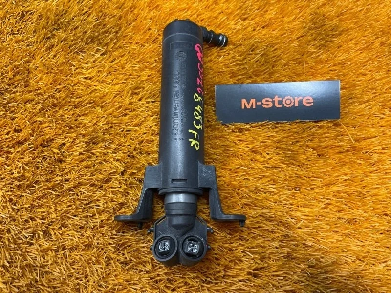 Форсунка омывателя фары Audi A3 2014 8V0955102 8V CXS, правая