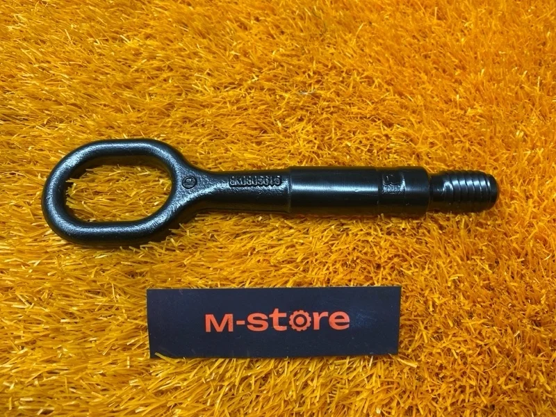 Крюк буксировочный Audi A4 2015 8K0805615 B9/8W CVKB