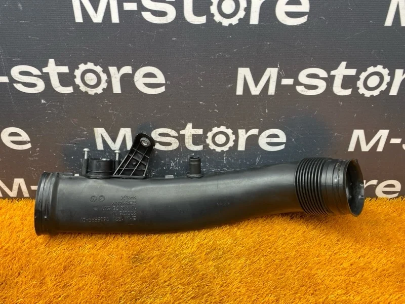 Патрубок интеркулера Bmw X6 2013 13717605585 E71 N55B30A