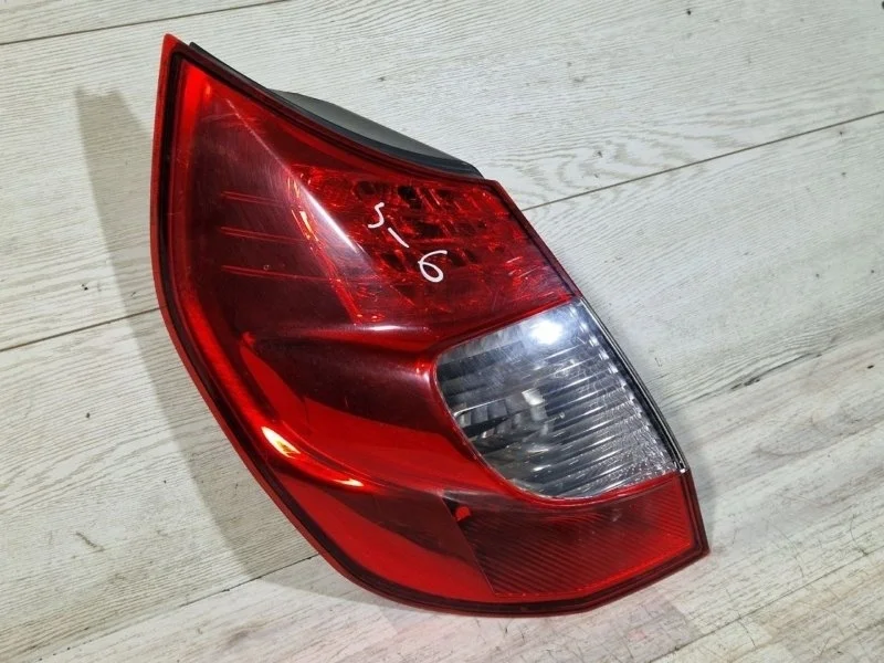 Фонарь Renault GRAND SCENIC 2007