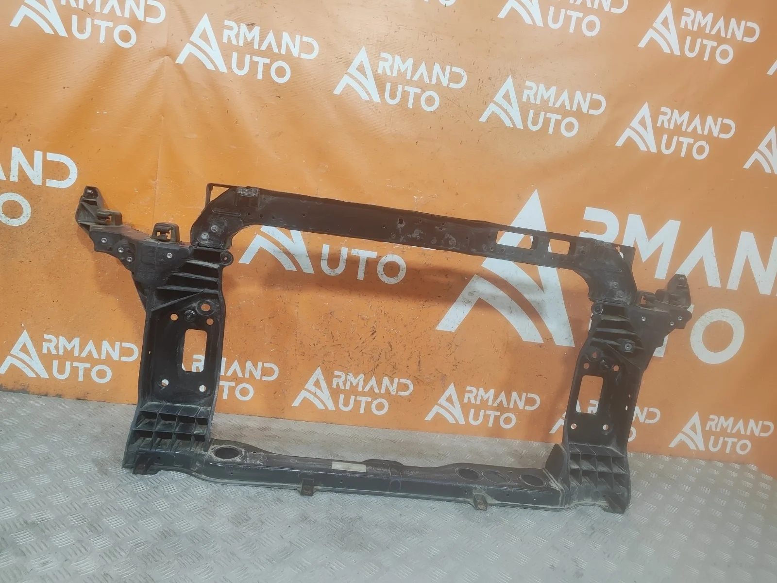 Панель передняя (суппорт радиатора) Hyundai Tucson 2015-2021 3