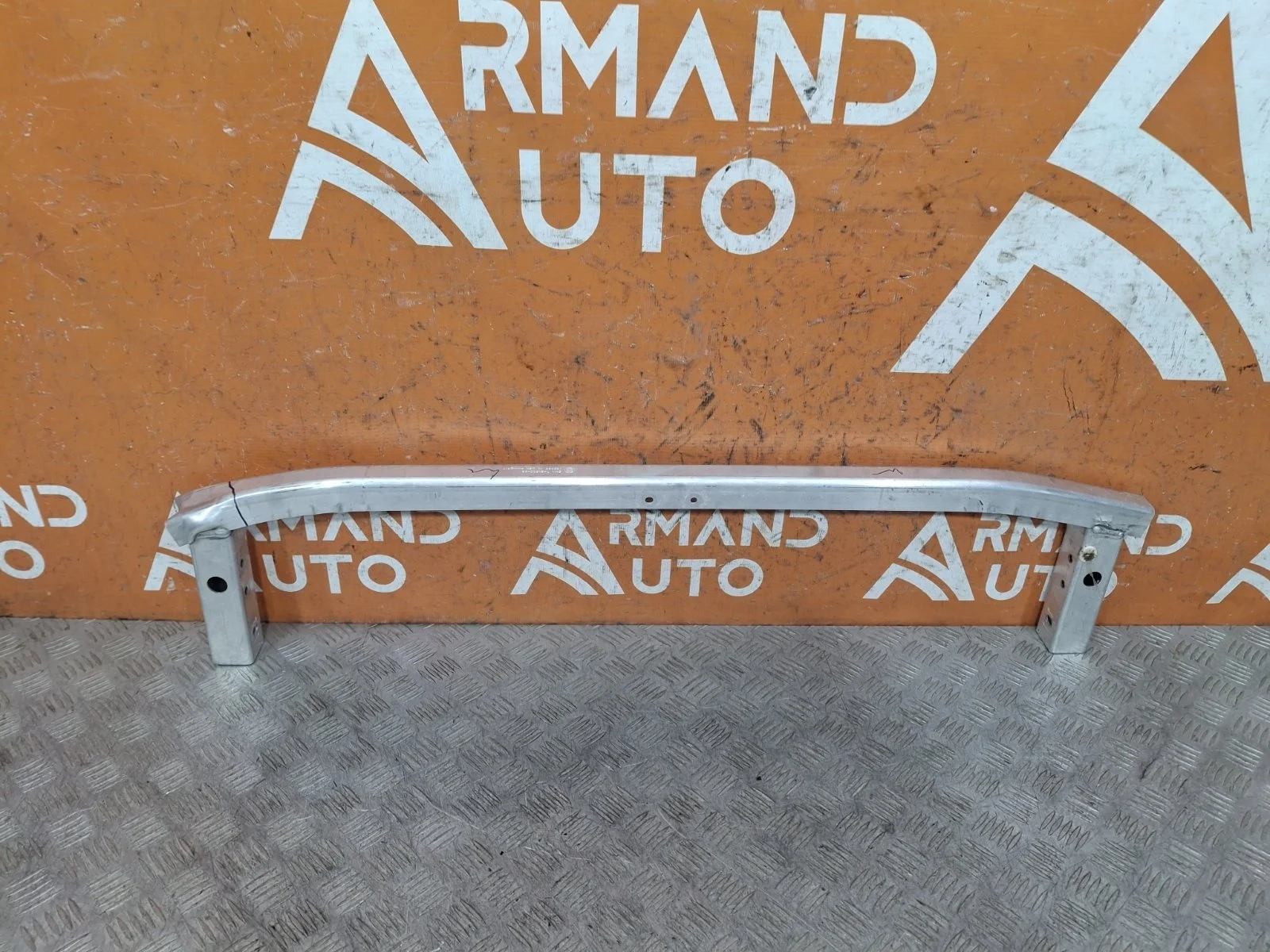 Усилитель бампера нижний BMW X5 2018-нв G05