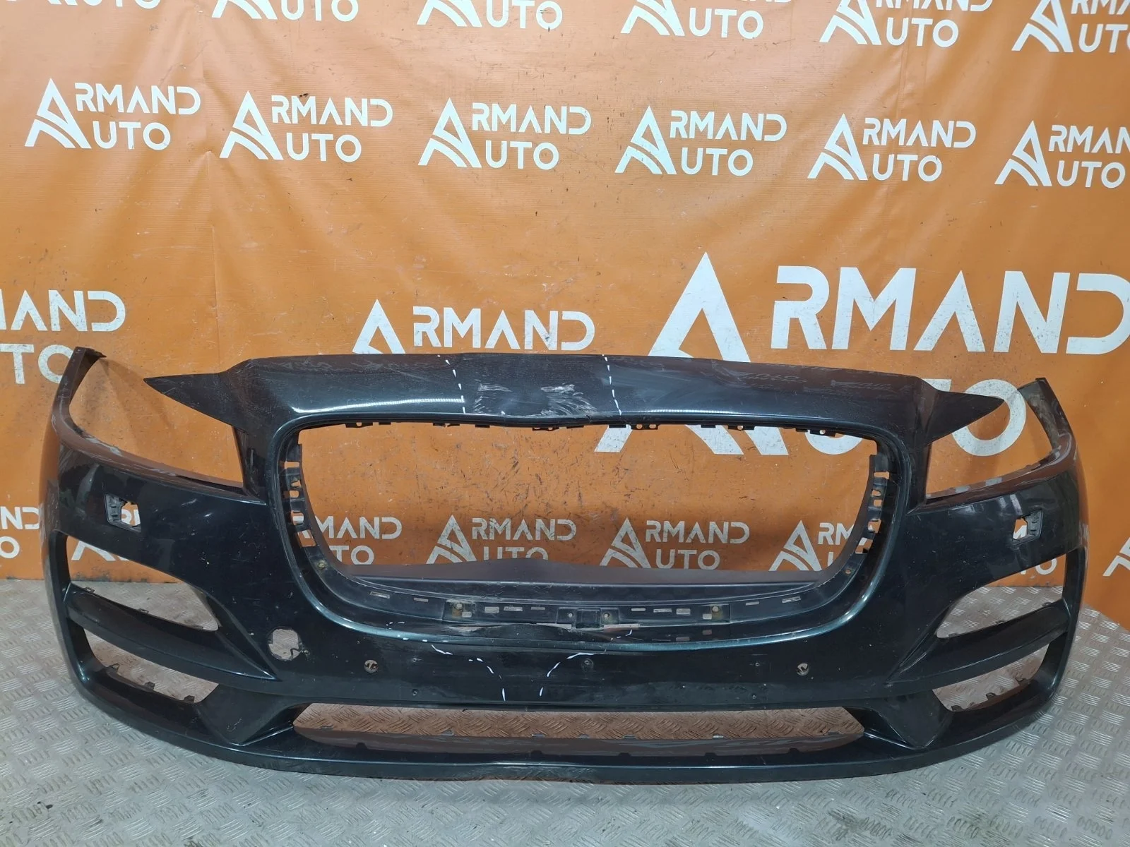 Бампер Jaguar F-PACE 2016-2020