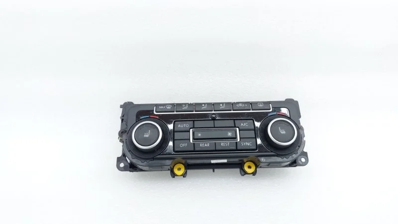 Блок управления климат контролем Volkswagen Transporter 2013 T5