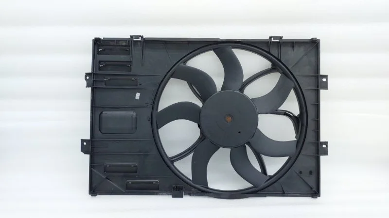 Вентилятор радиатора Volkswagen Transporter 2013 T5