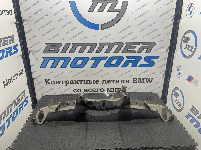 Балка заднего моста BMW X1 2017 33316862558 F48 B46A20B