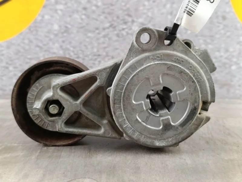 Натяжитель приводного ремня Mitsubishi Pajero 4 2007 V93W