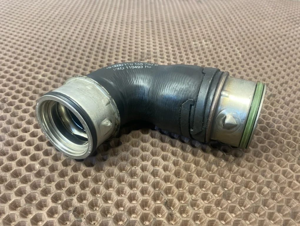 Патрубок интеркулера Volkswagen Touran 2007 1T