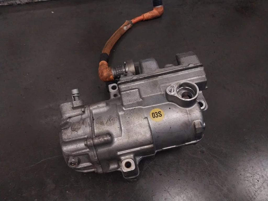 Компрессор кондиционера Volkswagen Touareg 2010 NF