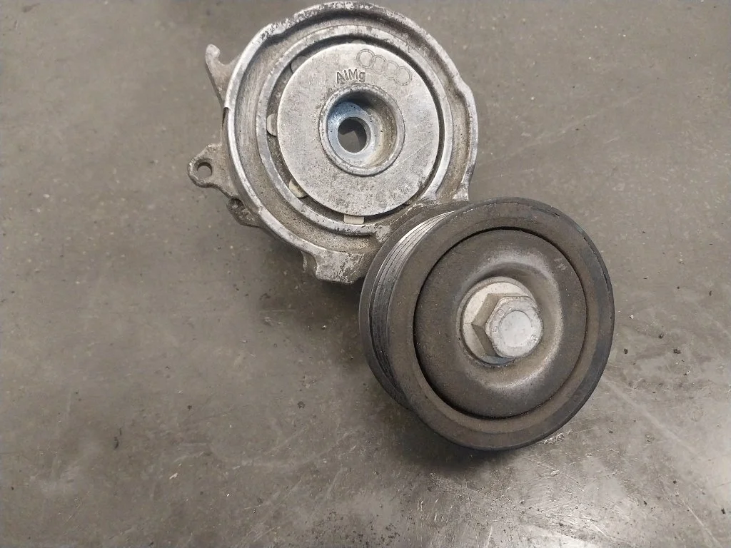 Ролик натяжной навесного оборудования Volkswagen Touareg 2010 NF