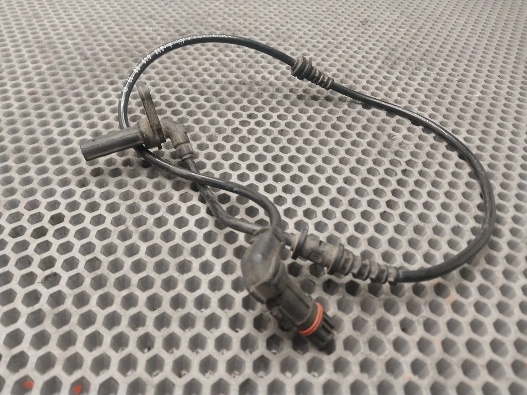 Датчик abs Mercedes-Benz -Class W212