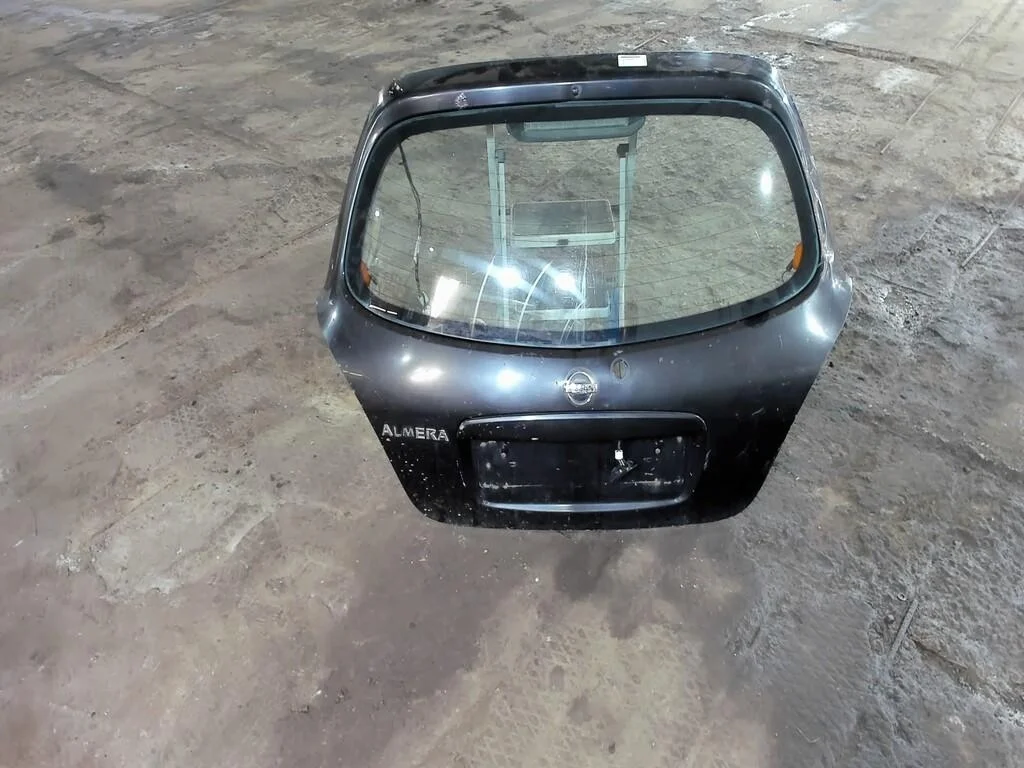 Багажник крышка в сборе Nissan Almera