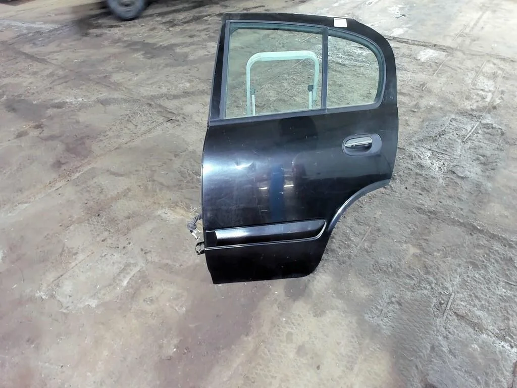 Дверь задняя левая в сборе Nissan Almera