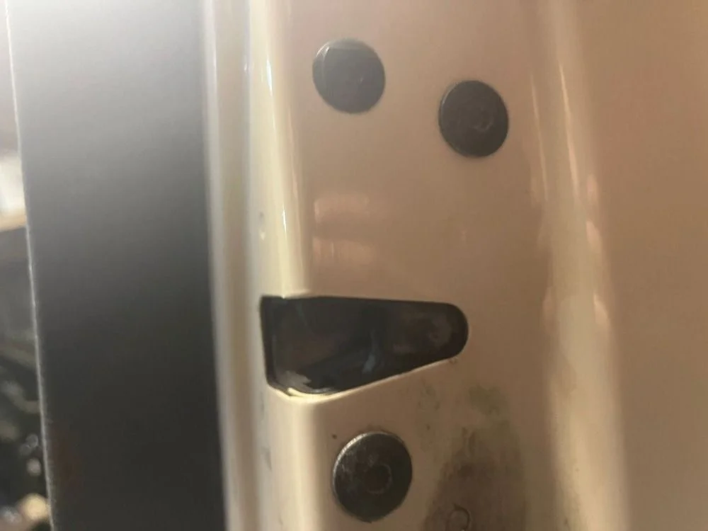 Замок двери передней правой VOLKSWAGEN Amarok 1