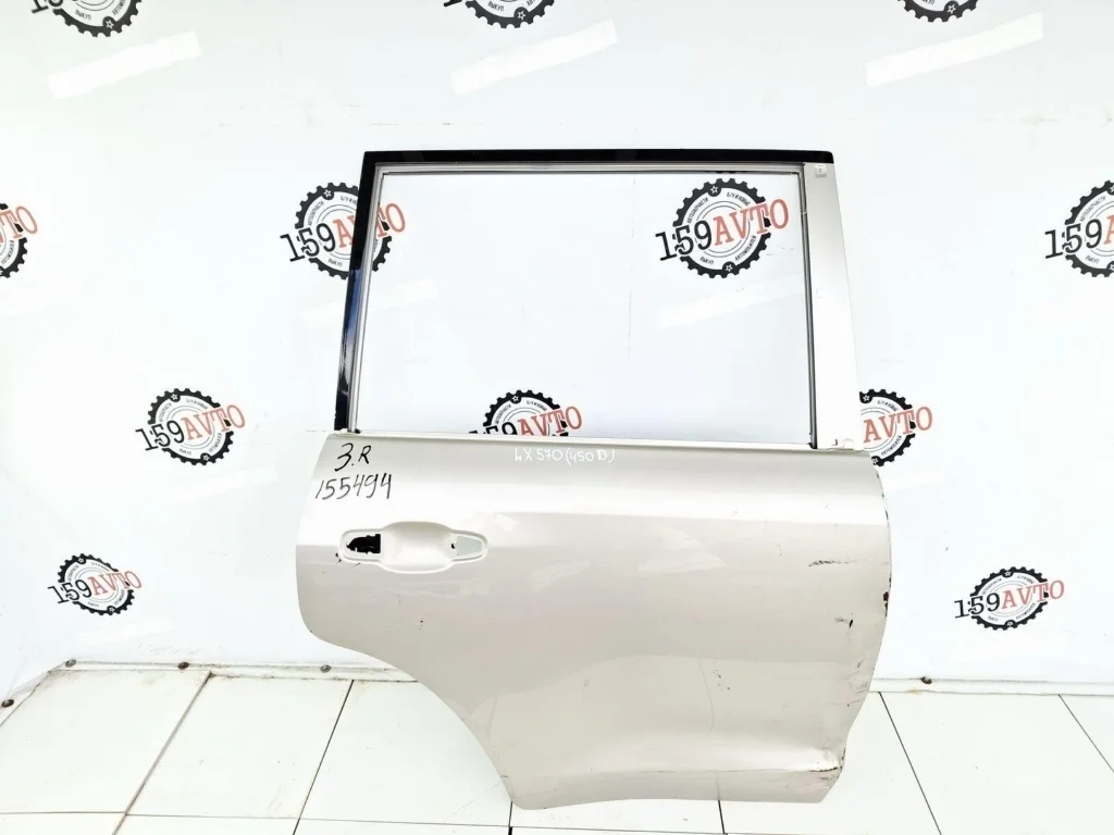 Дверь задняя правая Lexus LX570 J200