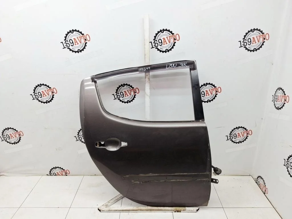 Дверь задняя правая Mitsubishi L200 2012 KA, KB