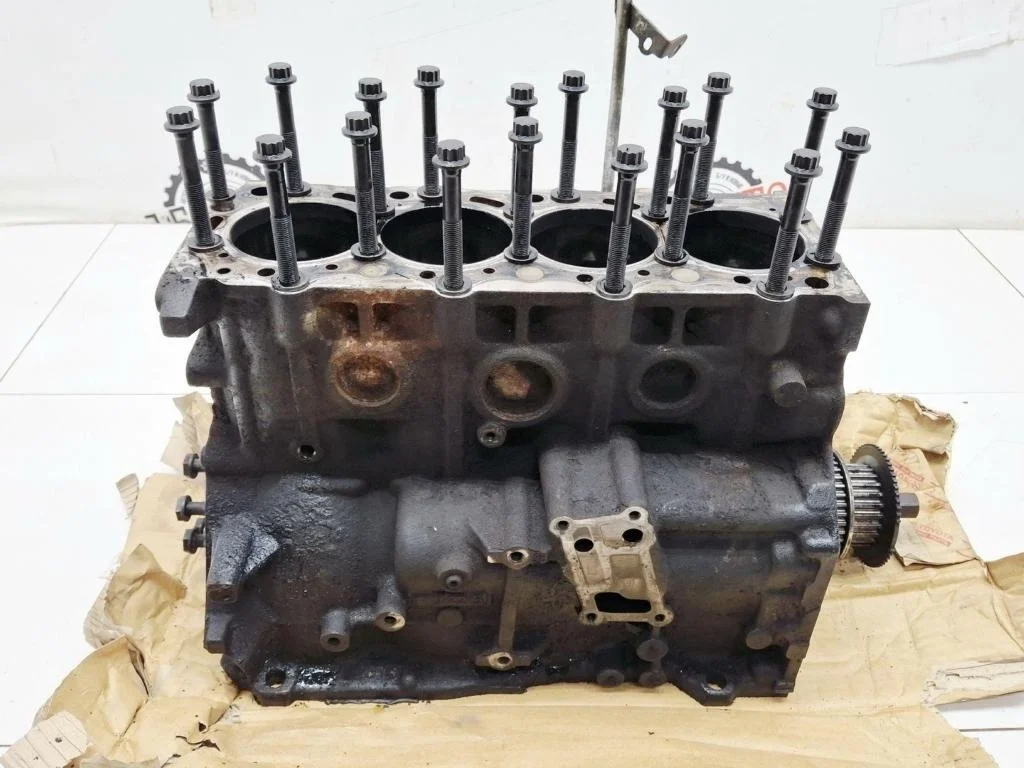 Блок двигателя Mitsubishi L200 2012 KA, KB