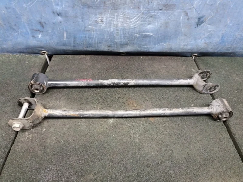 Рычаг подвески Toyota Camry 2015 4878033040 ASV50 2.5 2AR-FE, задний