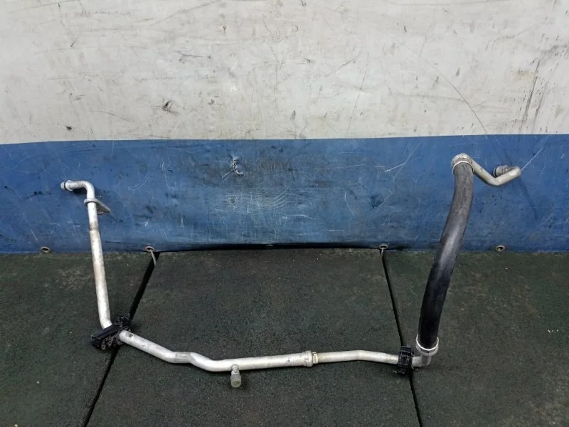 Трубка кондиционера Toyota Camry 2015 8870733050 ASV50 2.5 2AR-FE