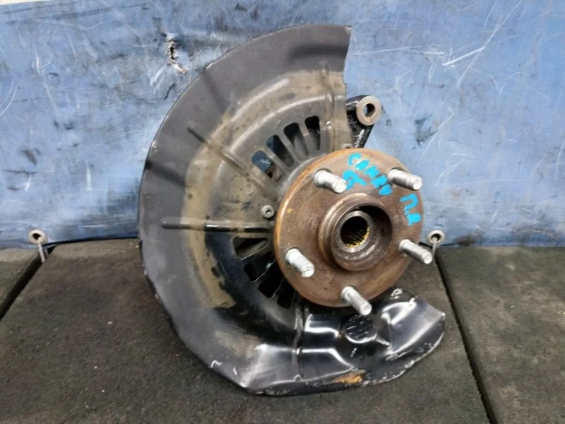 Кулак со ступицей Toyota Camry 2015 4321158010 ASV50 2.5 2AR-FE, передний правый